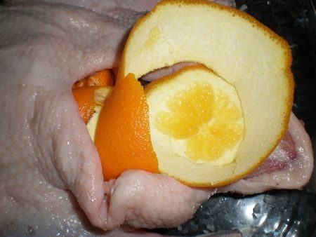 Rellenar pato con peladuras de naranja