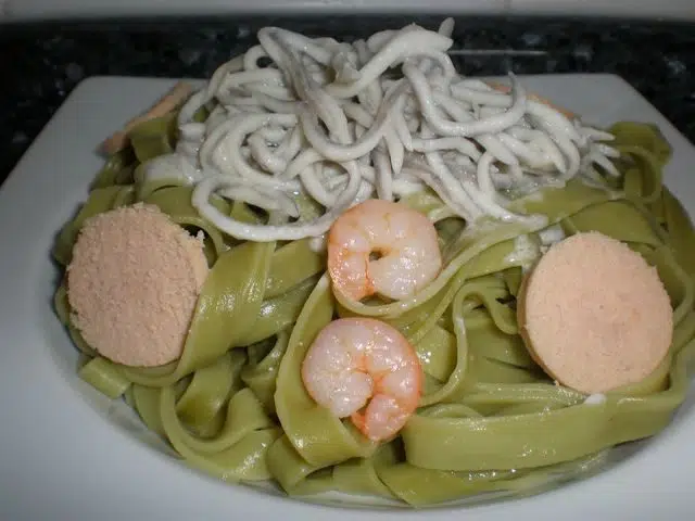 Pasta nidos con sabor profundo a mar olympus-digital-camera-7741