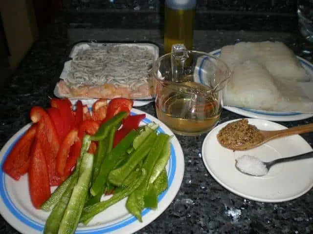 Ingredientes para Bacalao tapado con gulas olympus-digital-camera-7903