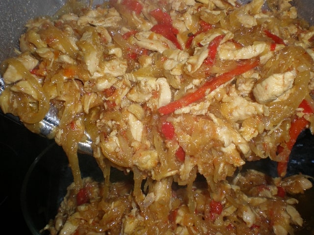 Mechado de pechuga de pollo