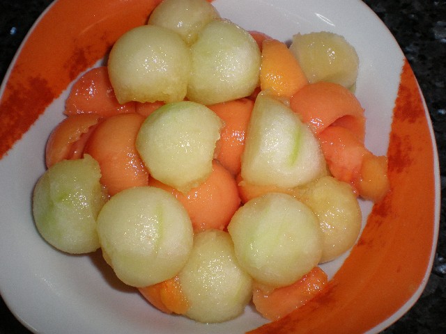 Papaya y melón en bolitas