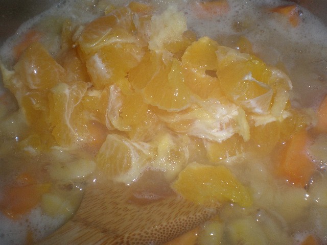 Elaborar mermelada de plátano y papaya con cítricos