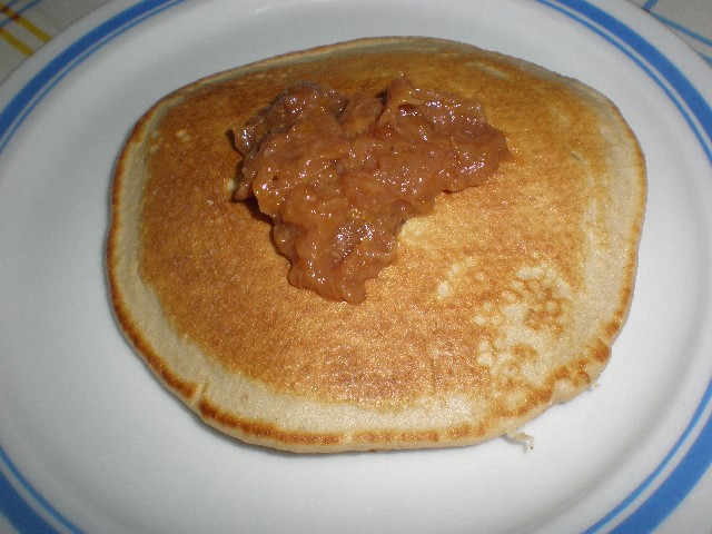 Tortitas de mermelada de plátano y papaya con cítricos