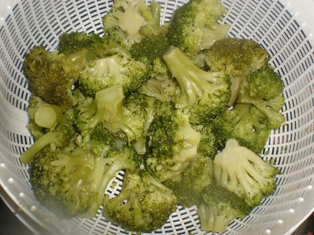 Escurrir brócoli