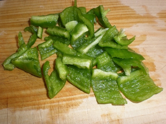 Pimiento verde de freír en dados