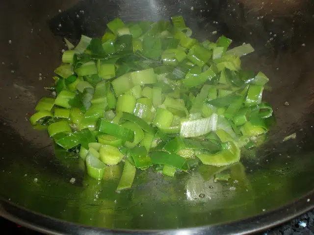 Pochar el verde de puerro