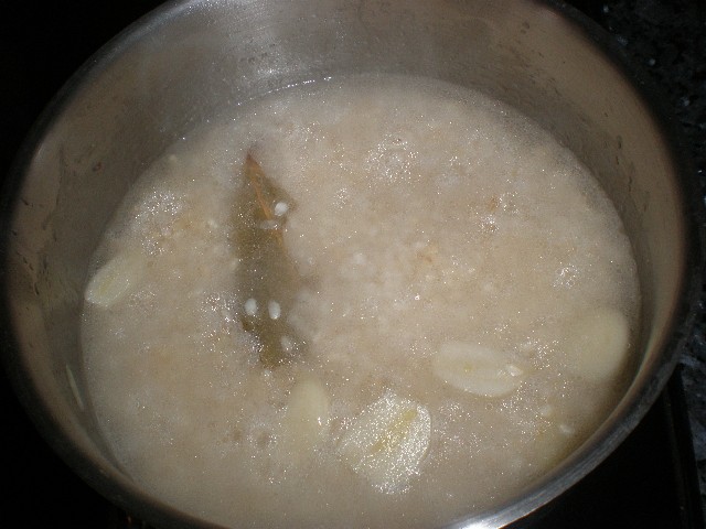 Cocinar el arroz blanco