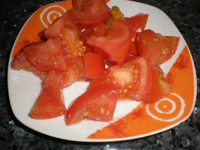 Tomate troceado