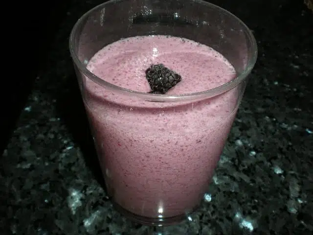 Batido de frutillas del bosque Batido de frutillas del bosque