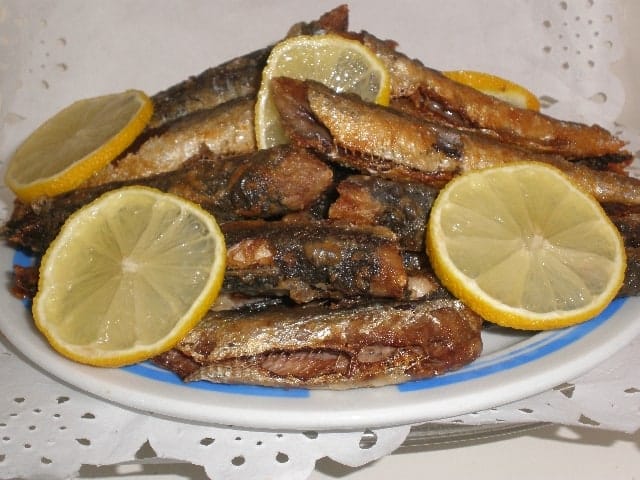 Sardinas enharinadas fritas
