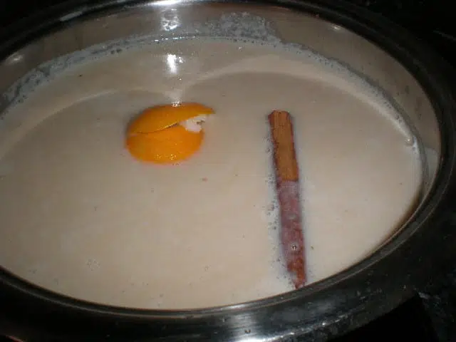 Elaborar el arroz con bebida de soja