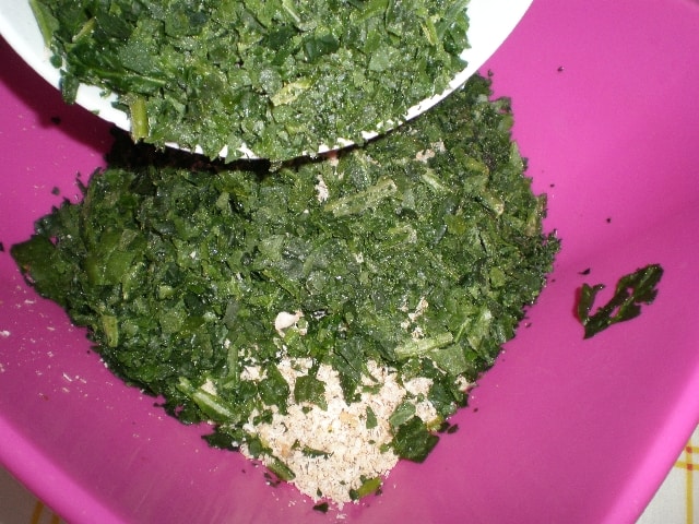 Meter espinacas con la pechuga de pollo