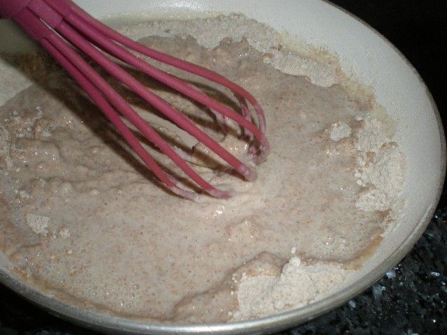 Mezclar harina y leche