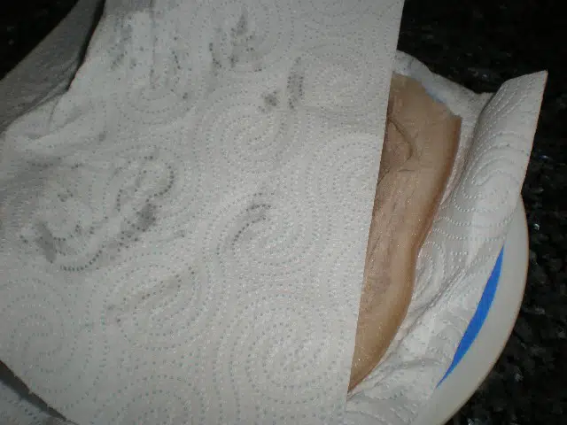 Secar la panceta fresca hervida