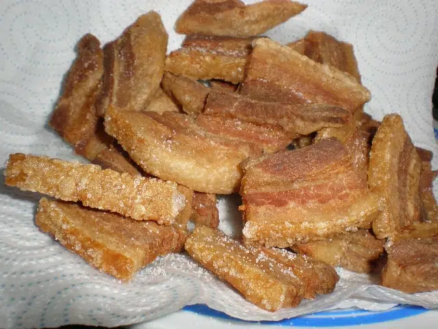 Torreznos de panceta fresca