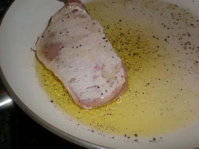 Freír los lomos de cerdo