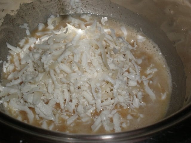 Elaborar salsa tres quesos