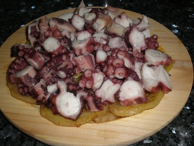 Pulpo con Papas a lo Módena