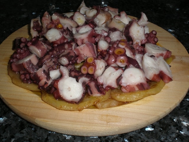 Pulpo con Papas a lo Módena
