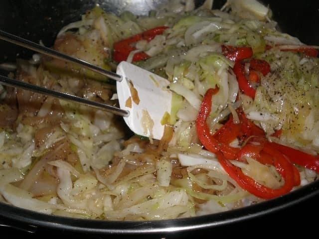 Mezclar la pimienta con la verdura