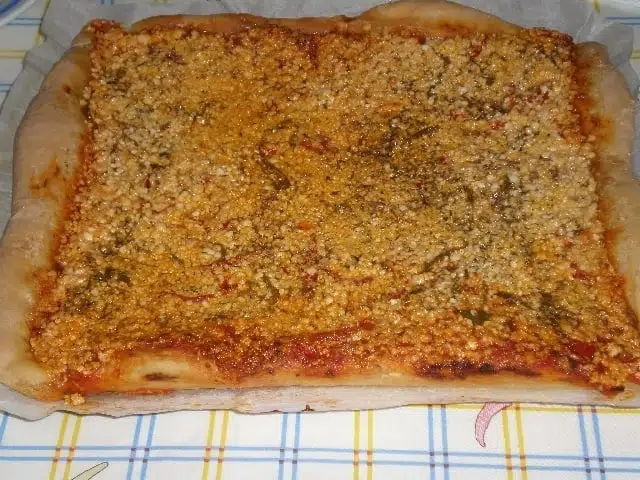 ▷ Pizza de carne y pimientos 🍕