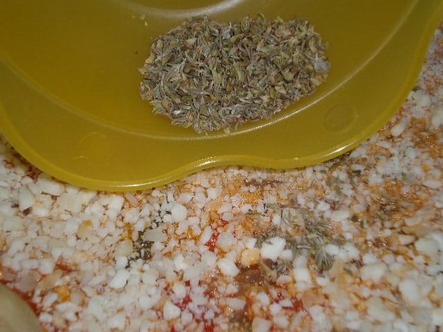 Elaborar pizza de carne y pimientos