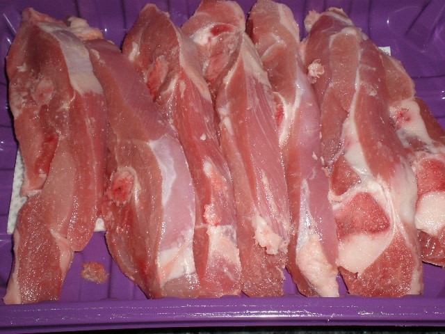 Chuletas de pavo frescas