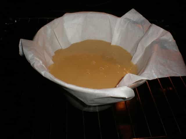 Masa de bizcocho de leche en horno