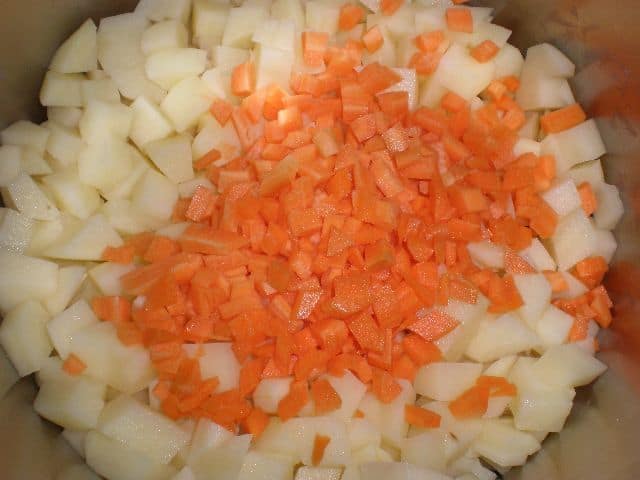 Papas y zanahorias en cazuela