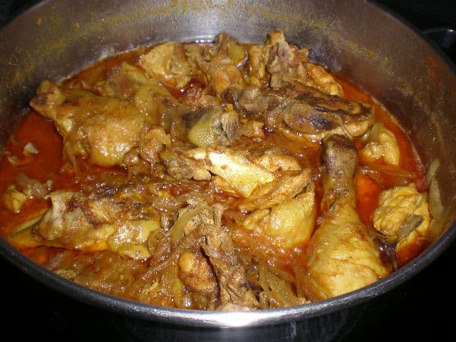 Pollo en salsa