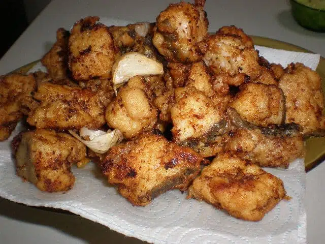 Taquitos de congrio rebozados