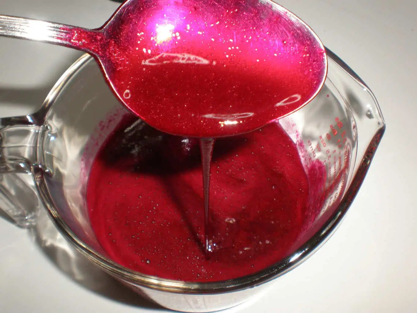 Servir la Bebida Noche de Finados o Finaos