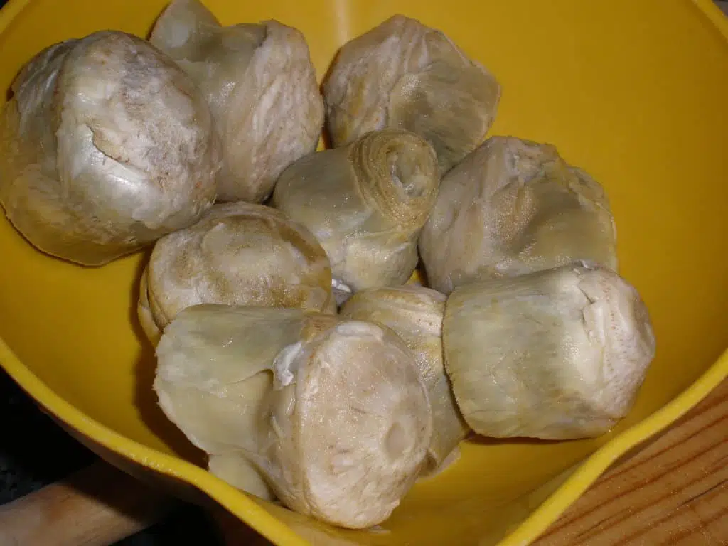 Alcachofas enteras