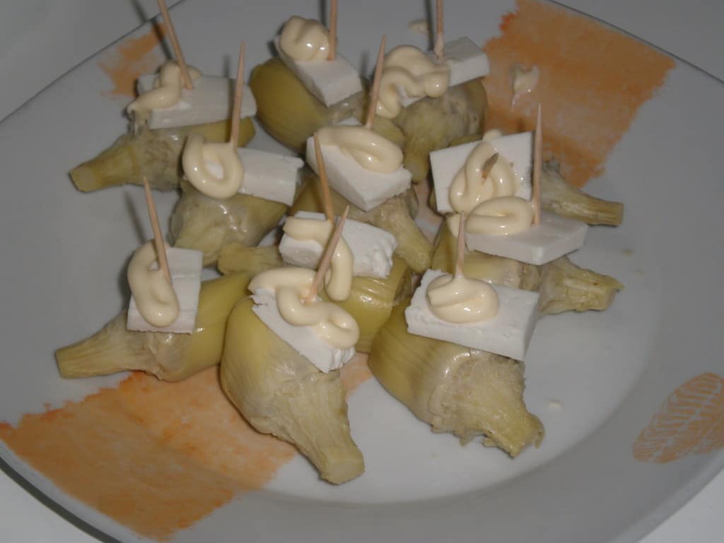 Alcachofas con queso de cabra