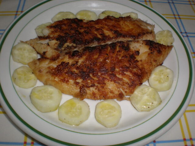 Filetes de gallo con pepino Filetes de gallo con pepino