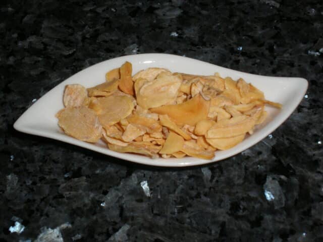 Ajo laminado deshidratado