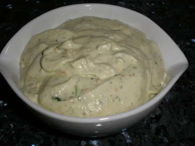 Mayonesa con ajo deshidratado 