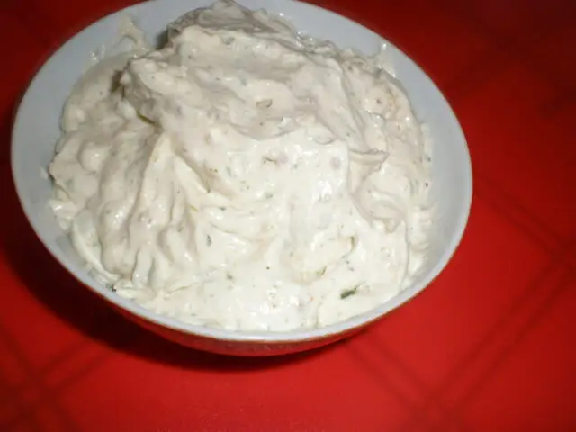 Mayonesa de mostaza antigua Mayonesa de mostaza antigua