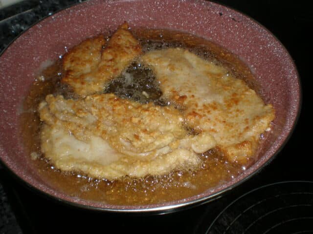 Freír los escalopes 