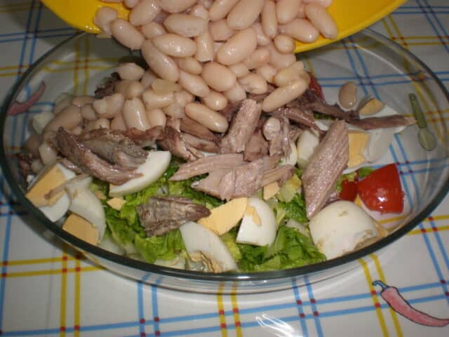 Meter las judías blancas