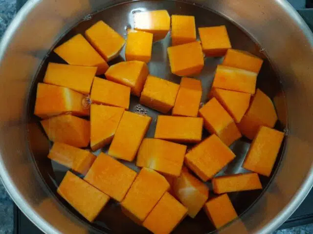 Calabaza con agua