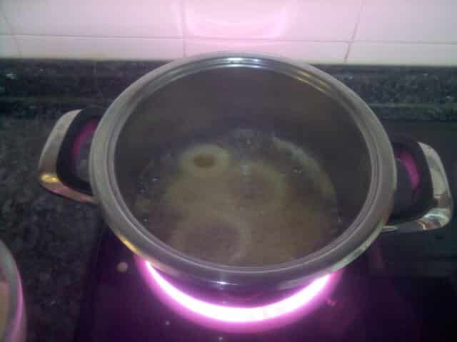 Freír los calamares