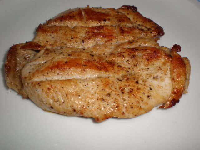 Pechugas de pollo salpimentadas 