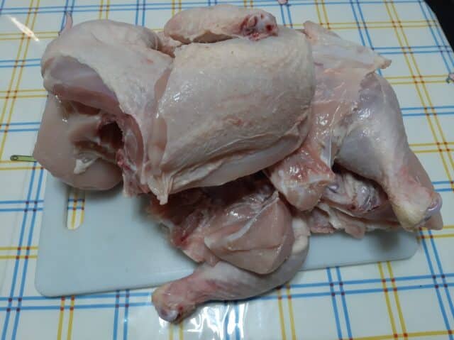 Pollo en cuartos