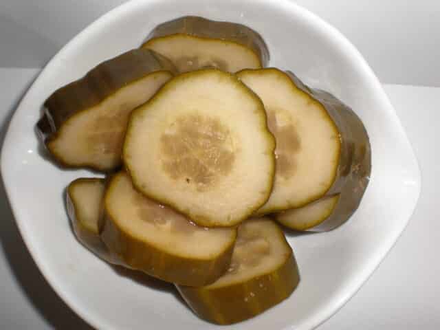 Encurtido de pepinos con sabor a canela Encurtido de pepinos con sabor a canela