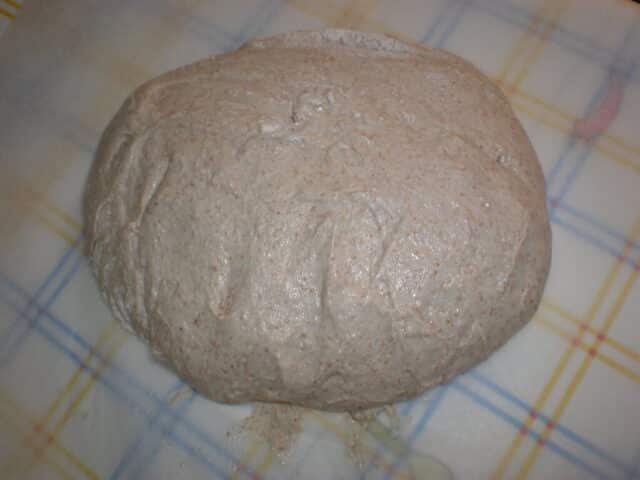 Pan redondo con masa madre integral