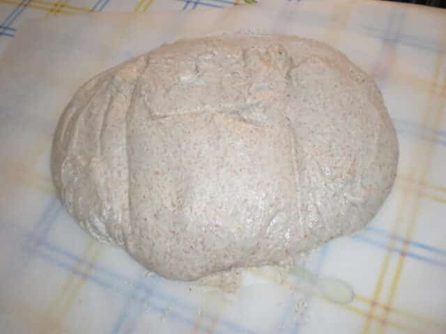 Pan redondo con masa madre integral