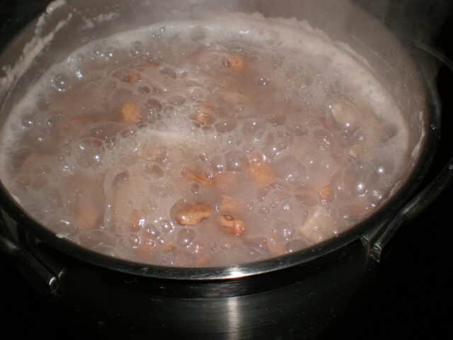 Hervir las judías pintas