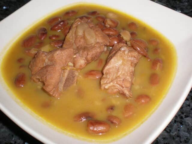 Potaje de judías pintas 