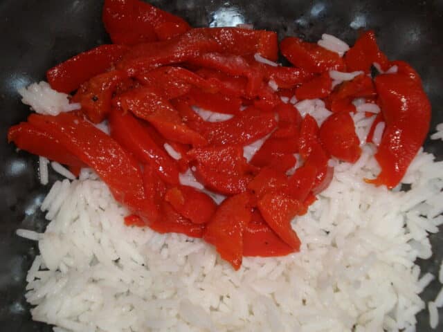 Arroz basmati y tiras de pimiento